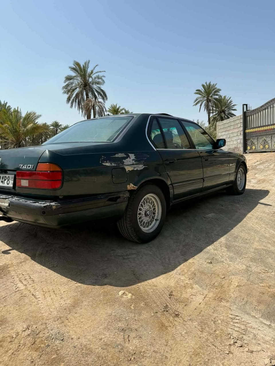 سلام عليكم للبيع 740 سياره  رقم بغداد فول مواصفات موديل 93 جاهزة مكينه وكير وحداديه وكهربائيات رايده 42 وبيه مجال مكانه كربلاء طويريج *********** /***********
