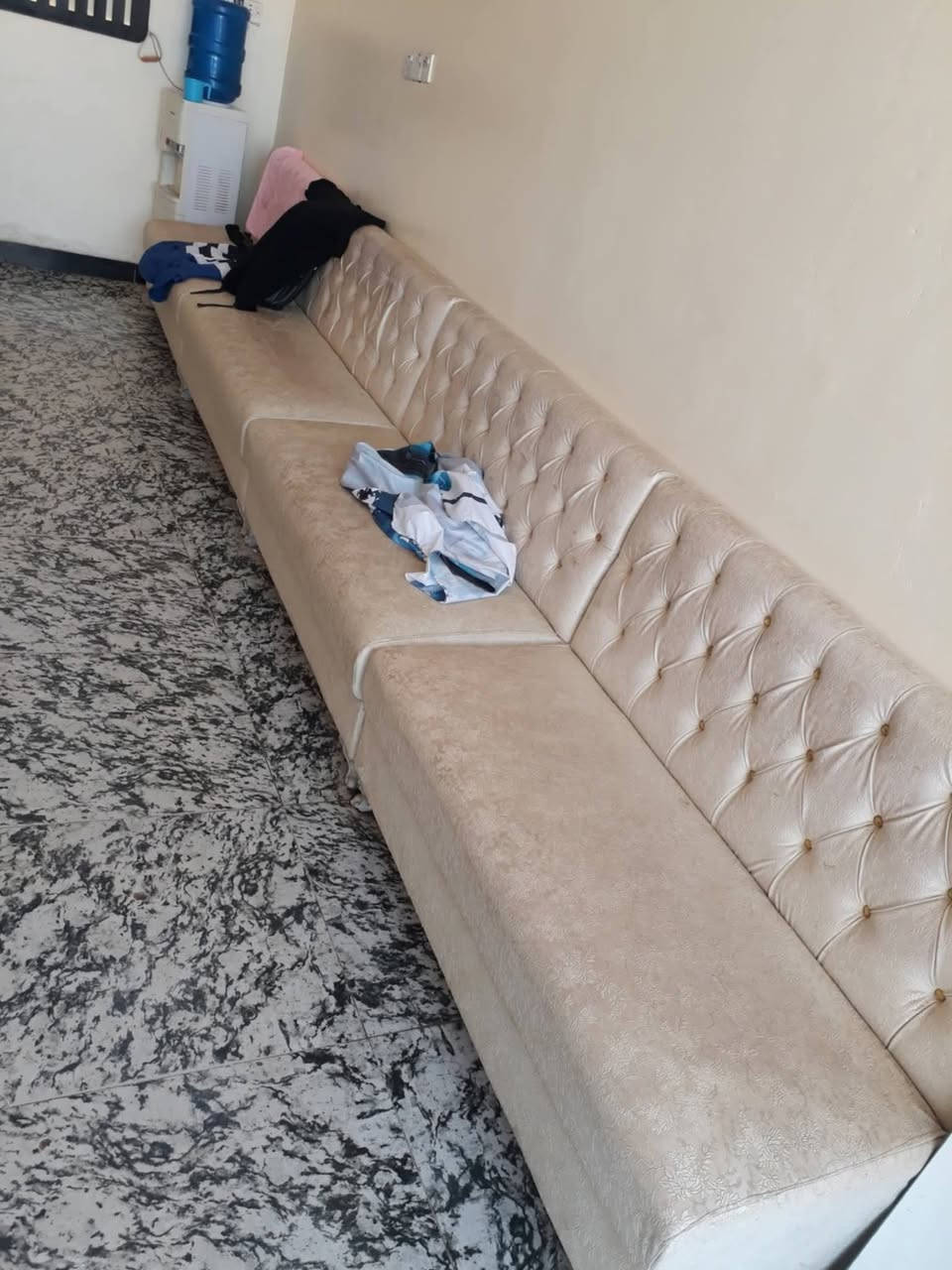 تخم ديوان 10 نفرات السعر125  المكان الغراف


**إذا كنت صاحب هذا الإعلان وتريد حذفه لأي سبب، رجاءا أرسل رسالة إلى الدعم الفني**