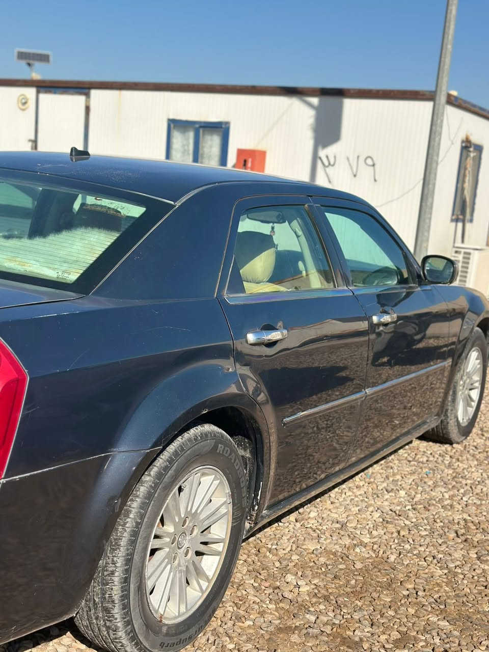 كرايسلر  2008. 300c
فول مواصفات  مكفولة من الضربة والصبغ عدا بارد باب السايق وخشم الجاملغ الامامي الايسر  گير ومكينة وتبريد كفاله  
حدادية 80‎%‎   
بأسمي رقم دولي   نجف سنوية 2027 
السعر 120 قابل للتفاوض 
ذي قار قضاء الرفاعي 
اتصال ***********
