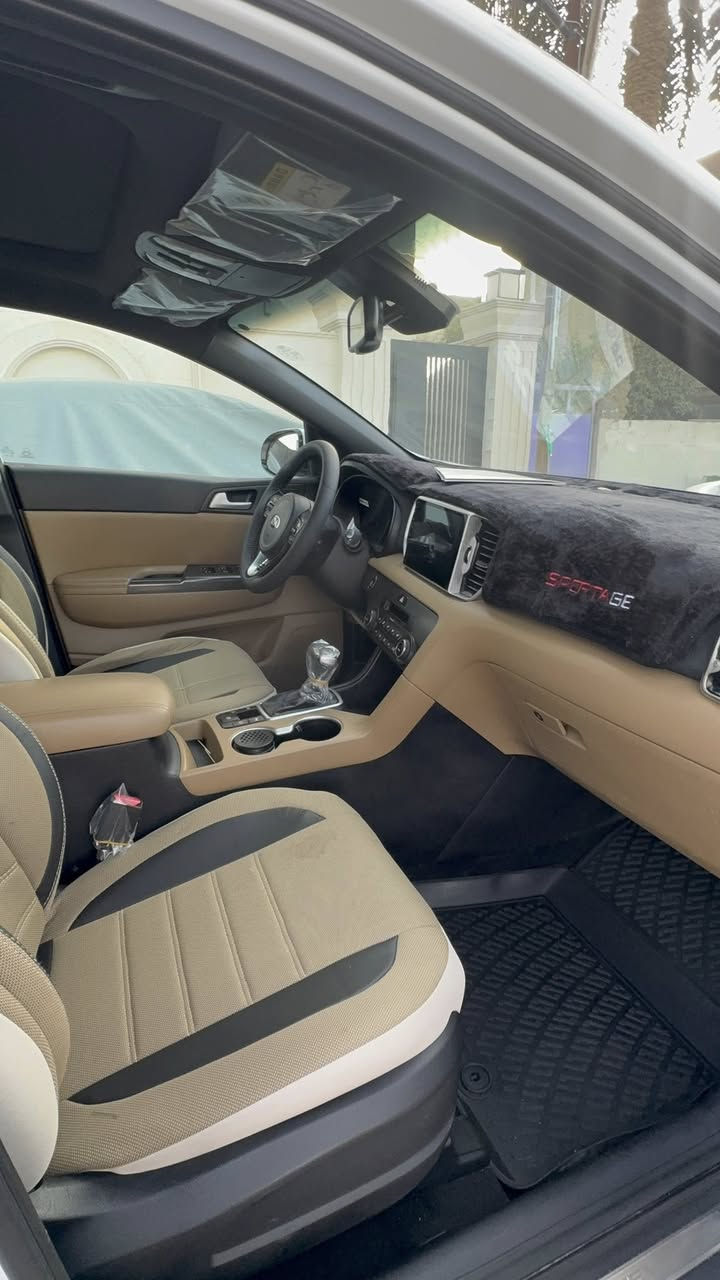 ‏كي سبورتنج موديل 2018 عداد المسافة المقطوعة 117,000 السيارة خليجية وجديدة وحلوة سوها وياها ا***********لسيارة موجودة البياع عنوان بغداد مدينة معارض البياع شارع الوسط مقابيل شركة جي مجاور معرض امجد الحسني سيدار السيارة حلوة مقفولة سوها وياها وخليكم الرقم للتواصل رقم بغداد الجديد السيارة بها تكحيل الدعامية الأمامية الصبغ بين الباب الخلفي والباب الأمامي موضحة بالنار والسيارة خليجية ￼
