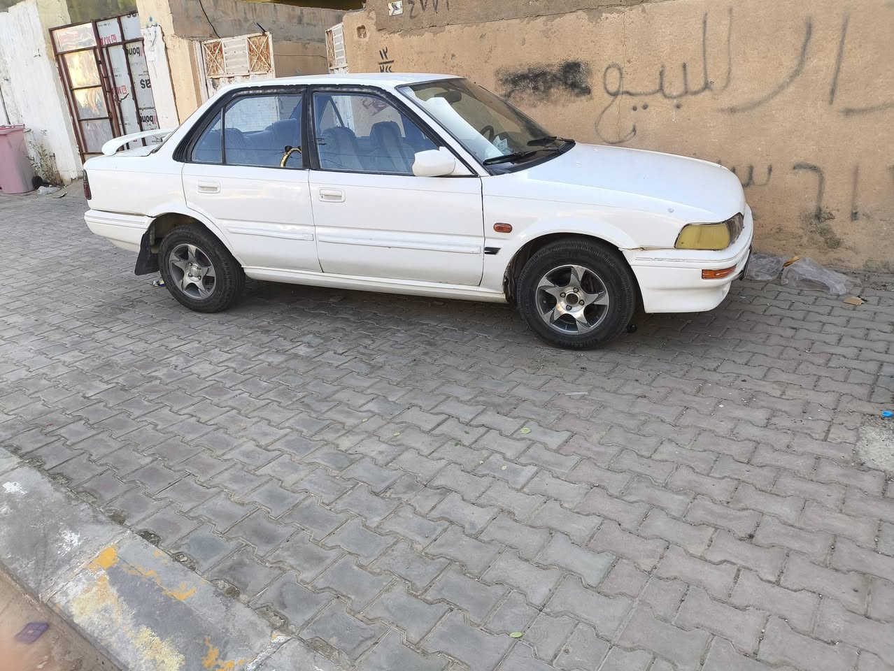 كورلا 93 يسرى بلاد كير عادي محرك 16 كابريتر..كير ومحرك مكفولات مصبوغة عام عدا القمارة اني عمرتها وصبغتها رقم ديالى بأسمي السعر 40$ المكان ديالى جلولاء رقم الهاتف ***********
