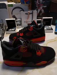 اير جوردان • مقاس ٤١ • ٢٦سم