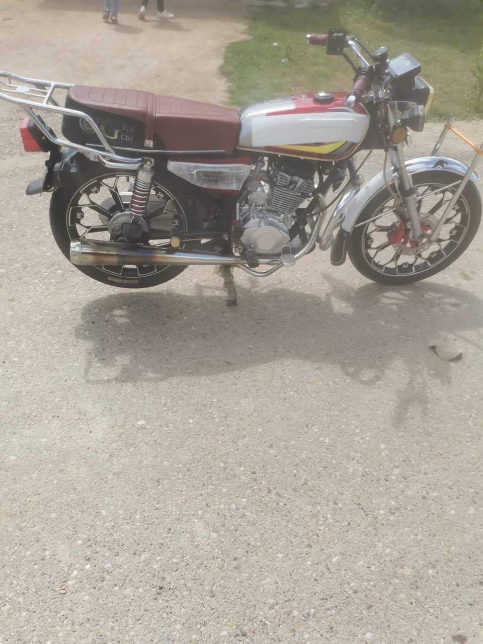 سلام عليكم اخوان دراجه سونك ٢٤ الدراجه مكفوله كفاله عامه  المكان الصقلاويه الطالعه السعر ٧٥٠وبيها مجال رقم ***********
