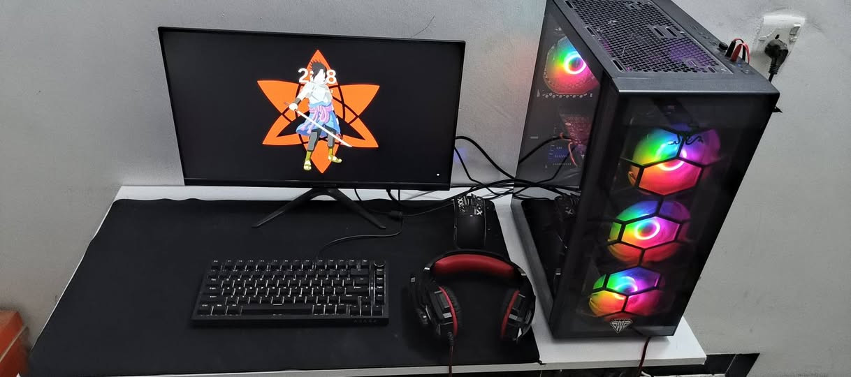 سيت أب كامل للبيع 
كيس ويندوز 11 برو اصلي
معالج i5 101400f 
كرت شاشة rx580 8G
مذربورد MS-7E05 
رامات 8  3200
بورسبلاي 600W
ssd256
كيس X3GLASS
ماوس اتارك شارك X11
كيبورد AJAZZ AK820 ميكانيكي سويتشات حمر
شاشه من كيم اون  120هرتز
ستجابه 0.5
IPS
حجمها 24 
و شاشه 2k
و سماعة G9000
و ميز مكتبي لون ابيض عرض 100 و طول 50
________________________________________
هدايه
ماوس باد عدد 2
مع قطعة شبك انترنيت
مع قطعة مال سماعة على مود مايك
________________________________________
كل قطع كراتين مالتها موجوده
________________________________________
سعر 625 و توصيل 5 و عاربون 5 
اذا تريد تجي تفحص مكان الانبار رمادي 7 كيلو مجمع هندسي قرب جامع سلام ***********
