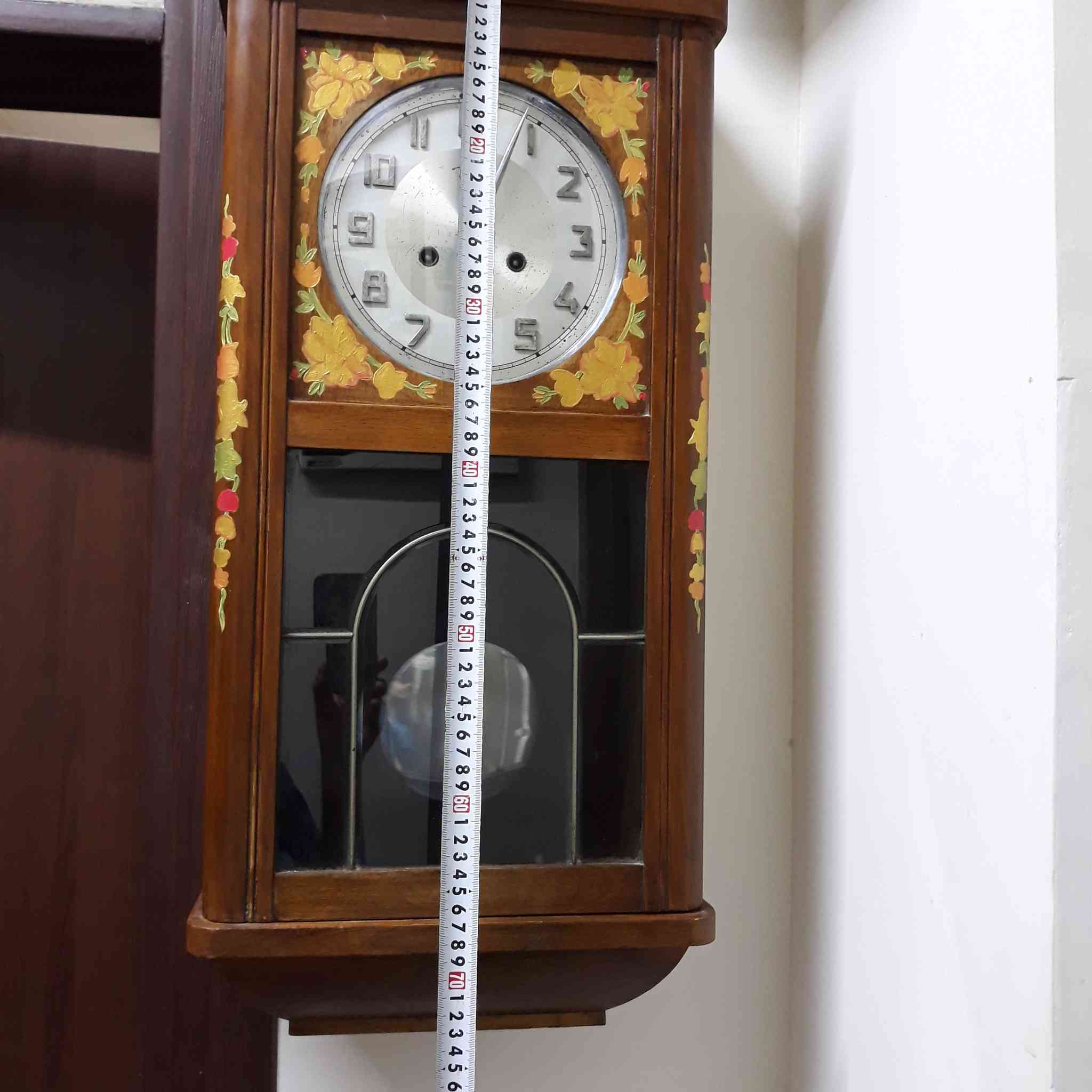 ساعة جدارية المانية انتيكة تكويك ذات طول 75 سم و عرض 30 سم و عمق 15 سم 

قطعةذات زخرفة مميزة جميلة جدا 

مكفولة من اي عطل او خلل تعمل 100 % يوجد توصيل لكل محافظات العراق 

كما موضح في الصور و الفيديو 

السعر مباشرة على الخاص


**إذا كنت صاحب هذا الإعلان وتريد حذفه لأي سبب، رجاءا أرسل رسالة إلى الدعم الفني**