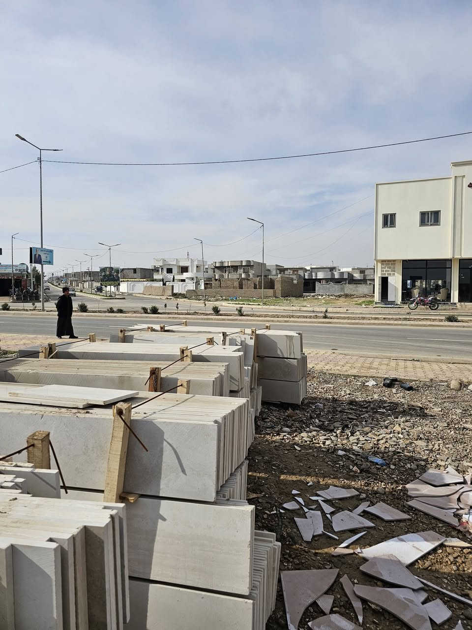 #السرحان_للديكور_والسيراميك 

وصول مرمر 30  سم 

  الوان .... اسود ... كريمي  

موصل ناحية القيارة الشارع العام قرب السيطرة الشمالية 

*********** سفيان 
*********** سرحان 
*********** امجد ابو صالح
*********** اسامة٩
