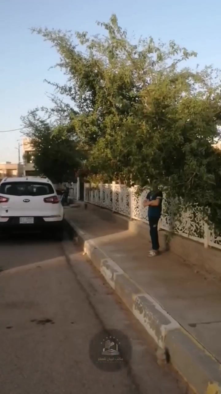 🏠بيت للبيع في #الفلوجة حي الضباط الرابعة قرب جامع الشمري وشارع 60.
بيت طابقين بناء طابوك حديث 6 غرف نوم واستقبال وهول وصالتين وصحيات بكل طابق.
✅المساحة: 329 متر وجه 17.35 ونزال 19 متر.
✅السعر : 330 مليون وبي مجال 💸.
⬅️طابو ملك صرف بأسم شخص واحد.
للأستفسار الاتصال
*********** واتساب
*********** 
او مراجعة #مكتب_البيان_للعقار
في الفلوجة حي الشهداء شارع مدرسة المفاخر.
