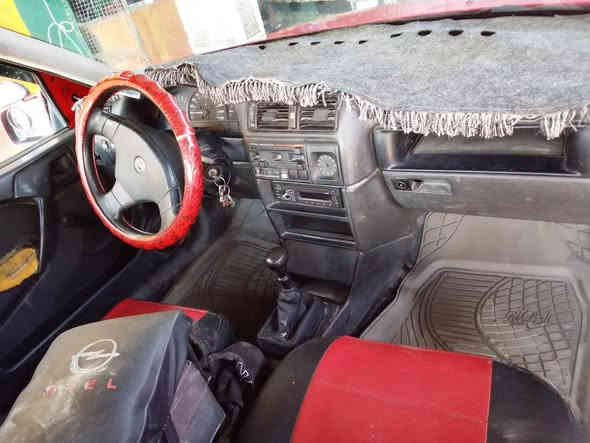 السعر 38
اوبل فكترا موديل 89 مسستم 93
حجم 16
رقم الماني 
سنويا إلى 26
شرط الوكالة والتحويل 
صاحبها الشرعي موجود
كابون بنزين موجود
تصليح دوائر ودوسات 
بيها صبغ بل باب 
بدايه صرف حيل قليل 
باتري جديد
الاستفسار  موجود خاص
او الإتصال 
***********
***********
