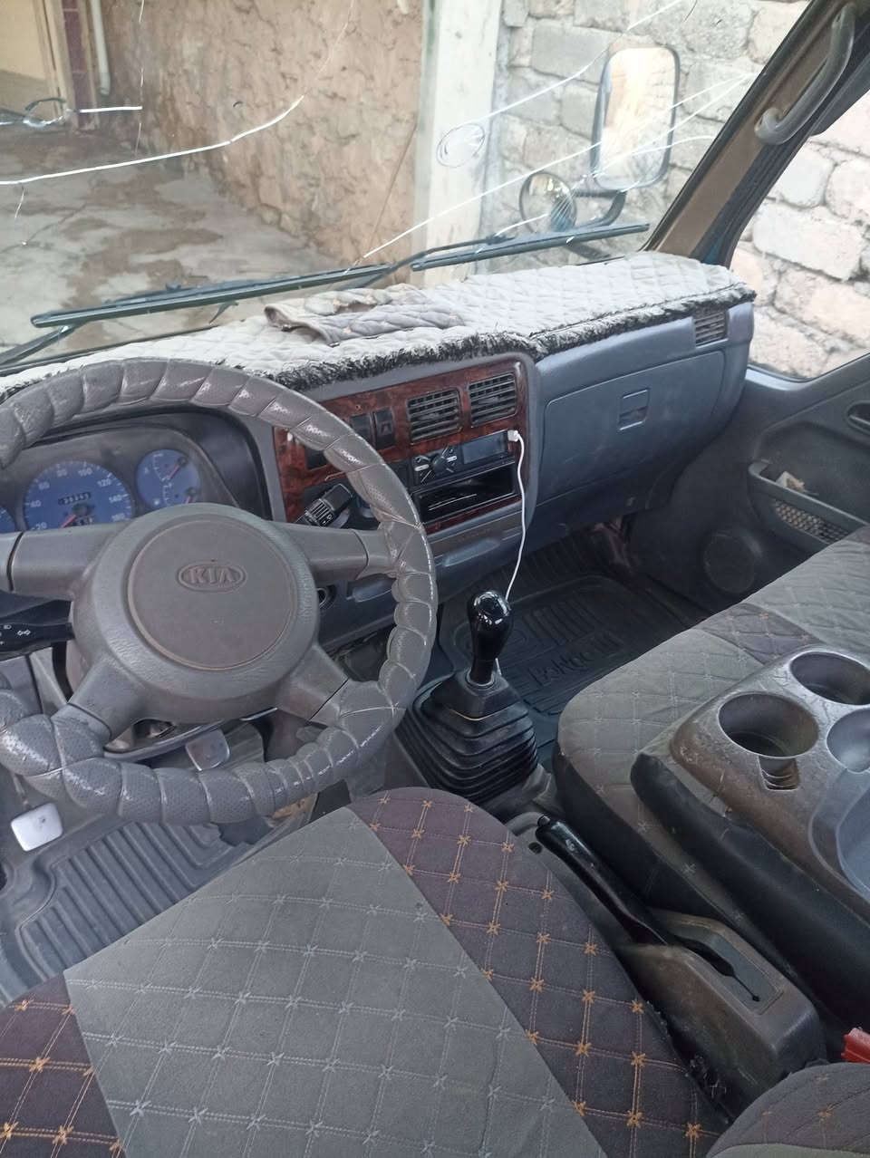 السلام عليكم كيه أم عيون رقم صلاح الدين الماني موديل/2001 كيير محرك اكسل شاصي شرط  العنوان بيجي السعر 75 وبيها مجال حك الجيه/***********
