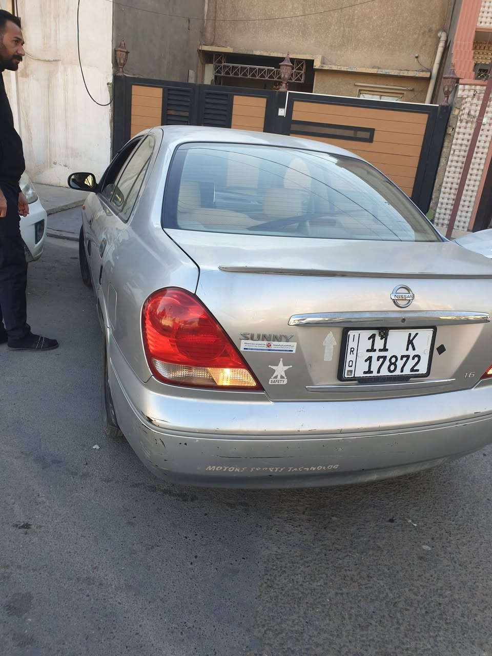 نيسان سني ٢٠٠٤ كفاله عامه كير عادي سياره جديده سعر ٨٢ ورقه وبيها مجال بسيط رقم السياره بغداد رقم الجديد اتصال ***********
