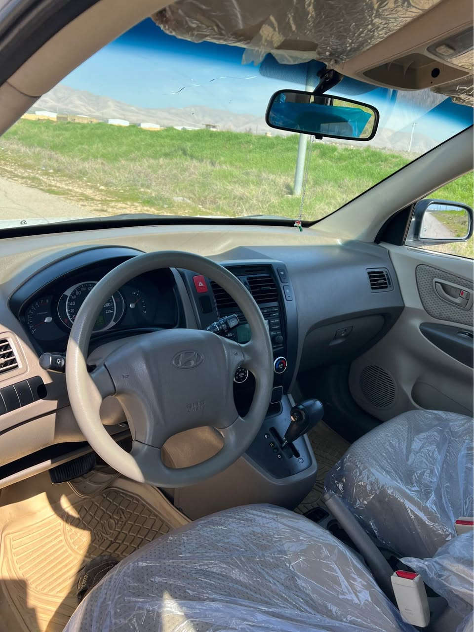 هوندا توكسون موديل 2009 كلين تايتل مكينه 2.0 
4 سلندر 
157km حقيقي
سياره مابى مصرف سنويه ٥ شهر باقى
محرك مامفتوح گير بشرط كركوك, العراق


**إذا كنت صاحب هذا الإعلان وتريد حذفه لأي سبب، رجاءا أرسل رسالة إلى الدعم الفني**