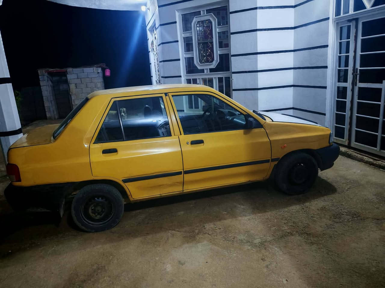 السلام عليكم
سايبه موديل 15للبيع
مكينه حداديه كرير مكفول 
السعر 27وبيهه مجال 
***********
