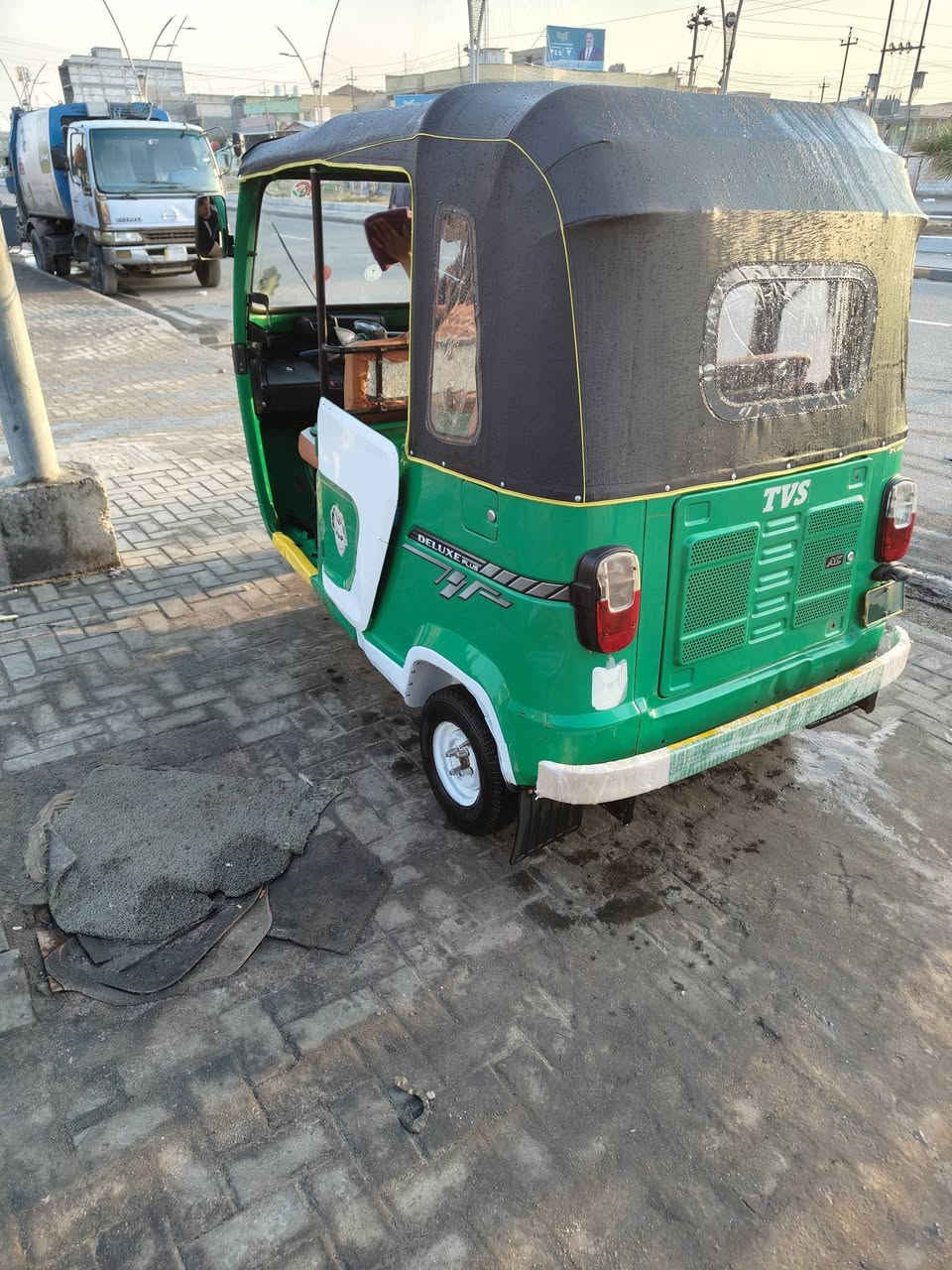 السلام عليكم تكتك للبيع موديل 22شهر 11 تكتك كفاله عامه بدي ومحرك والحداديه كامله مانقصهة اي شي الرقم*********** السعر 7700
