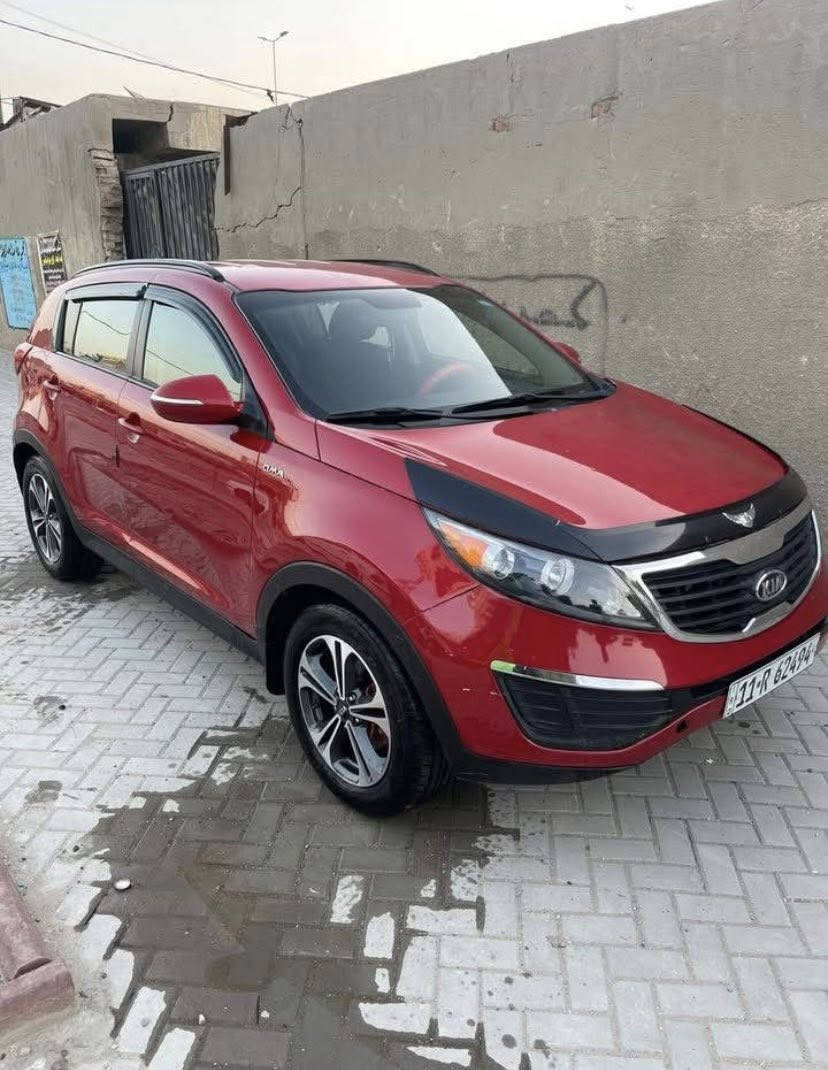 السلام عليكم سبورتج ٢٠١١ وارد امريكي حادث خشم الجاملغ بدون دواخل ليبل واحد بيهه صبغ اقل الأحزام اثر جراد بدون لا ضربه ولا معجون كامله مال جناي ربع متصرف عليهه مواصفات نص مثبت سرعه اشاير مري تحكم ستيرن جهتين  فور ويل مانع انزلاق جبلي السعر 116وبيهه مجال بسيط عنوان مدينه الصدر قطاع ٤ للأتصال ***********ممتواجد ماسنجر
