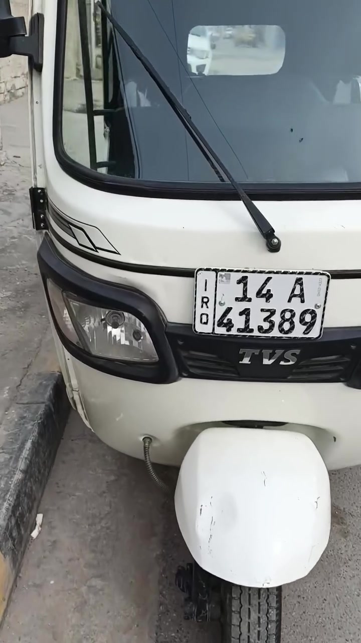 تكتك موديل ٢٢طالعه من شركه بل ٢٤ شهر ٨ رقم بصره بسم الشركه مكفول اكسل ومحرك بلك مابدل بيه ضربه بل جاملغ ومعمره تكتك كشره كلش حلو  السعر ٨مليون وربع المكان بغداد الحريه للاستفسار ‏‪***********‬‏
