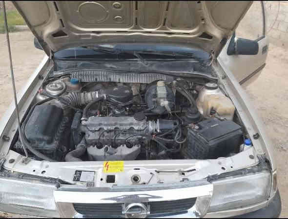 السلام عليكم للبيع اوبل فكترا 16رقم نينوى الماني 1992شرط الوكالة انطيك وكالة ربط ماندل راعيها سيارة وضع شركة شرط بدون خياس مال جناي محرك 16قايش عريض المرغوب وكير شرط فول نشاط وصدر جديد وتواير جدد كهربائيات كلو شركة السعر 37وبيها مجال ترهم مراوس بسيارة كير اوتماتيك انطي فرق اخذ فرق يرهم التصال *********** مكاني الشرقاط
