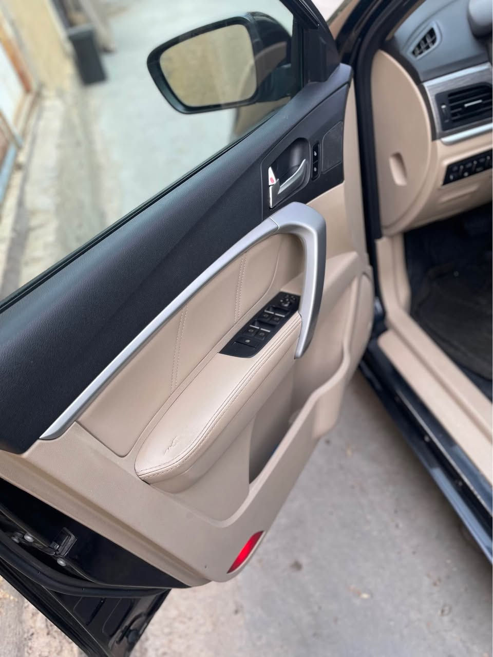 امكراند  موديل 2020 
ماشي 134 
بصمة 
اللايت ليد
الگير اوتوماتيك سبورت عادي
الكير والمكينة بشرط 
التبريد ثلج ❄️ 
تايرات جديدة
من كدام ومن ورة كبس بدون ضربة 
فقط چامرلغ الخلفي بيه صبغ
وقطعة تعديل بارد فقط 
كلش نظيفة مال بيت 
رقم سنوية وهزة جديد بأسمي 
بطاقة البنزين موجودة 

امكراند  موديل 2020 
ماشي 134 
بصمة 
اللايت ليد
الگير اوتوماتيك سبورت عادي
الكير والمكينة بشرط 
التبريد ثلج ❄️ 
تايرات جديدة
من كدام ومن ورة كبس بدون ضربة 
فقط چامرلغ الخلفي بيه صبغ
وقطعة تعديل بارد فقط 
كلش نظيفة مال بيت 
رقم سنوية وهزة جديد بأسمي 
بطاقة البنزين موجودة السعر 93 بيه مجال قليل 
مكان سيارة كركوك رقم موبايل *********** كركوك, العراق
