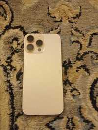 آيفون ١٦ برو ماكس • بطارية ٩٨٪ • آخو الجديد