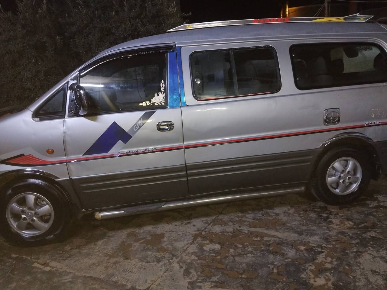 ستاركس ٢٠٠٧كير ومحرك وكسل شواصي نضاف داخلهه حلو ٧٨وبيهه مجال حك الجيه كهربيات شغاله الهاتف ***********@***********
