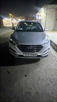 توسان وارد امريكي حادثها بنيد وبيها شخوط قليله 2018بسمي بصمه 077110295...