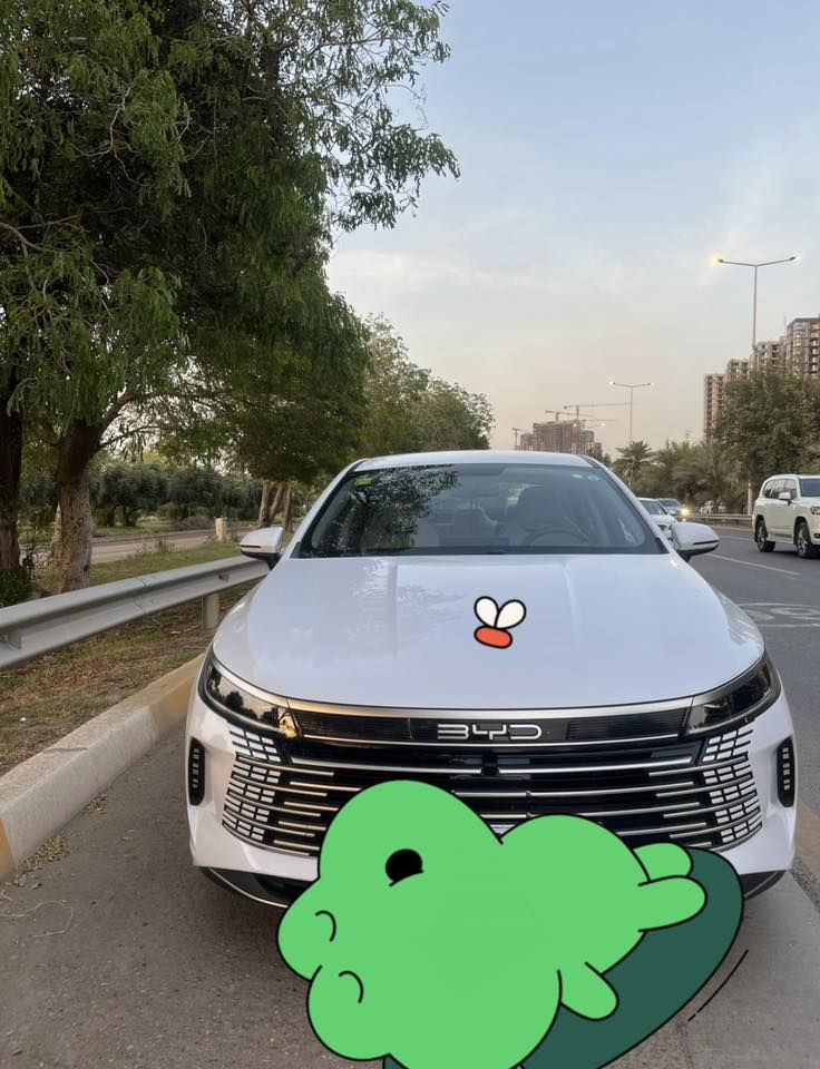 السلام عليكم بي واي دي دستروير ٢٠١٥ رقم بغداد 
كفاله عامه السياره ماشيه ٧ الف فقط بعدهه جديده 
مكاني بغداد حي القاهره عارضهه ٢٠٣٠٠ وبيهه مجال 
***********
