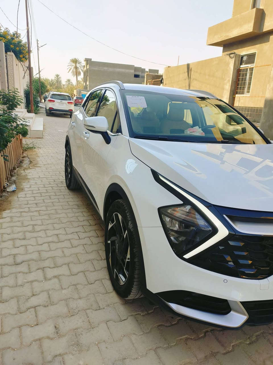 سلام عليكم سبورتج خليجي كفاله عامه ماشيه 11 الف موديل 2025 رقم بغداد فول مواصفات من عدا البانوراما بيع او مراوس ب K5  موديل 25. او26 للاستفسار 
***********
