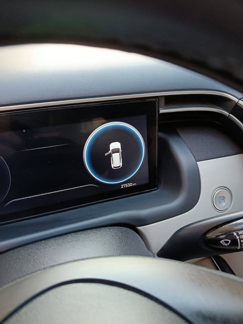 السلام عليكم توكسان 2024 امريكي فول مواصفات :
فتحة سقف:
بصمة تشغيل:
بصمه ابواب :
 شاشة كبيرة:
ردارات جانبية:
رادارات خلفي امامي:
ترحيب بالباب:
كروز سرعة:
تحديد مسار:
كشنات تدفئه تبريد:
تدفئة المقود:
رقمه انلكيزي باسمي تحويل مباشر:
وبعد بيها هواي مواصفات
السيارة بحاله الوكالة ماشيه27الف كيلو:
ضرر فقط بنيد مصبوغ والسونار موضح
السعر 185 وبيه مجال بسيط 
مكاني الغزالية *********** بغداد, العراق
