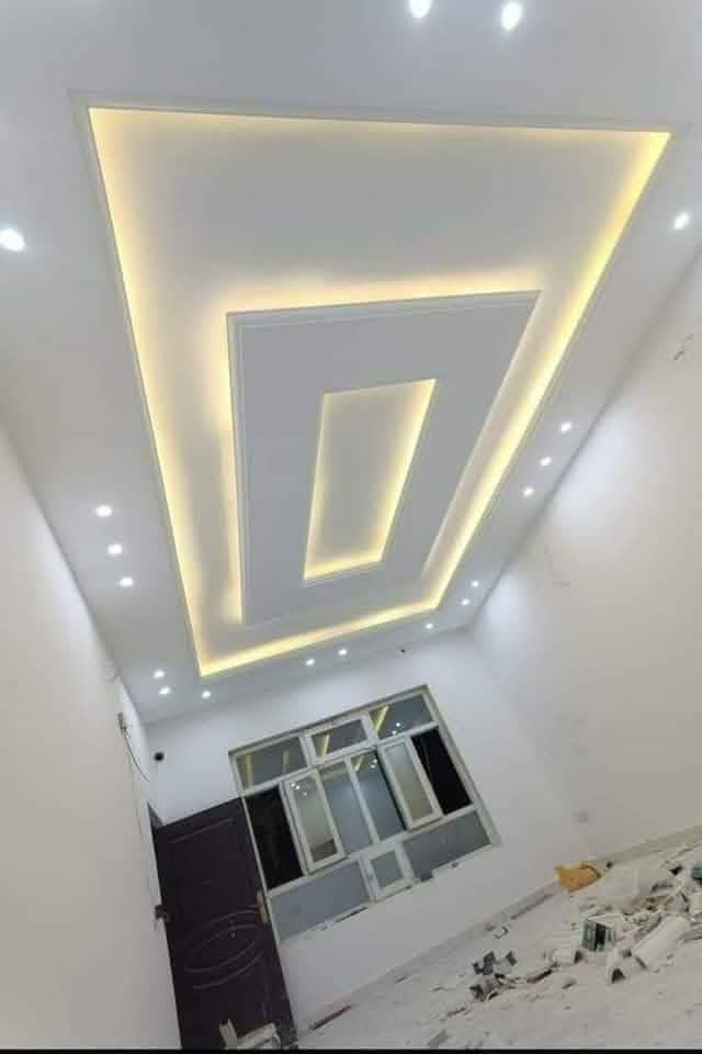 عملنا في بغداد فقط تسليم مفتاح كرسته وعمل ترميم إضافة بناء تسليم هيكل عظم بدون باب وشباك سعر المتر المربع للهيكل كرسته وعمل ١٨٠ الف يتضمن الفقرات التاليه
دفن وتعديل الأرض بمادة السبيس مع مستوى وزن الشارع
مع الحدل بحادله كبيرة
رش مبيدات كلوردين قاتل الحشرات
تسقيط وتخطيط الخارطه على الارض مع فرش نايلون زراعي نوعيه جيده
عمل المجاري حسب مخطط الخارطه نوعية امل الشريف المصري
تسليح الرفت يكون حسب مخطط الخارطه مع حصيرتين تسليح
صب الرفت بمواد درجه اولى اسمنت مقاوم رمل اخيضر حصو مكسر او صب بم  كونكريت جاهز حسب طلب الزبون
يكون ارتفاع الرفت ٤٠ سم
صب بتلو ٢٠ سم حسب المخطط
بناء بالطابوق الجمهوري بارتفاع ٣،٣٠ للطابق الأرضي
عمل حداده ونجاره صب السقف نوعية الشيش عراقي اف اف أو سوبر أو ماس رباط ٣٠ سم على كل البيت مع السقف
بناء الطابق الثاني بارتفاع ٣،١٠ نفس مواصفات الطابق الأرضي مع مردات ماء ٢٠ سم
بناء البيتونه مع صب السقف حسب مساحة الخارطه مع الستاره بارتفاع ١،٧٠ سم
يشمل الهيكل المجارى كاملة مع مرازيب السطوح والبلكونات
مع تأسيس أنابيب السبالت مع تأسيس جكشنات سبور لايت السقوف
علما عملنا بغداد نقد فقط
للتواصل

***********

وتساب ***********
