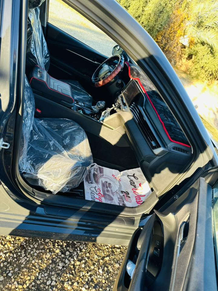 سلام عليكم للبيع تويوتا كامري هايبرد جديدة
#فئة_LE_مواصفات

#محرك_2500

#وارد_امريكي

#موديل_2025

#ماشية_9 الاف

#الضرر قطعة وحدة فقط جاملغ الايمن 

                     ((((((المواصفات))))))

1- بصمة 

4- رادار امامي 

5- رادار جانبي 

6- رادار خلفي 

7- كامرة خلفية 

8- شاشة كبيرة

9- تحكمات استيرن 

10- كروس سرعة 

11- اشاير بالمري الجانبية 

12- تبريد قطعتين 

13- مانع انزلاق 

14- تحديد مسار 

15- نضام ECO 

16- نضام SPORT 

17- كمبيوتر تحديد عطل 

18- شاحن موبايل لاسلكي 

السيارة على أيدي اني مستوردها 

السيارة جديدة بمعنى الكلمة السيارة بالواقع احلى و اجمل بكثير من الصور كاملة مكملة من كل النواحي ما بيهة نقص برغي 

رقم بغداد وهزة جديدة

تحويل ثاني يوم

سعر 223 وبيها مجال

الاتصال ***********
