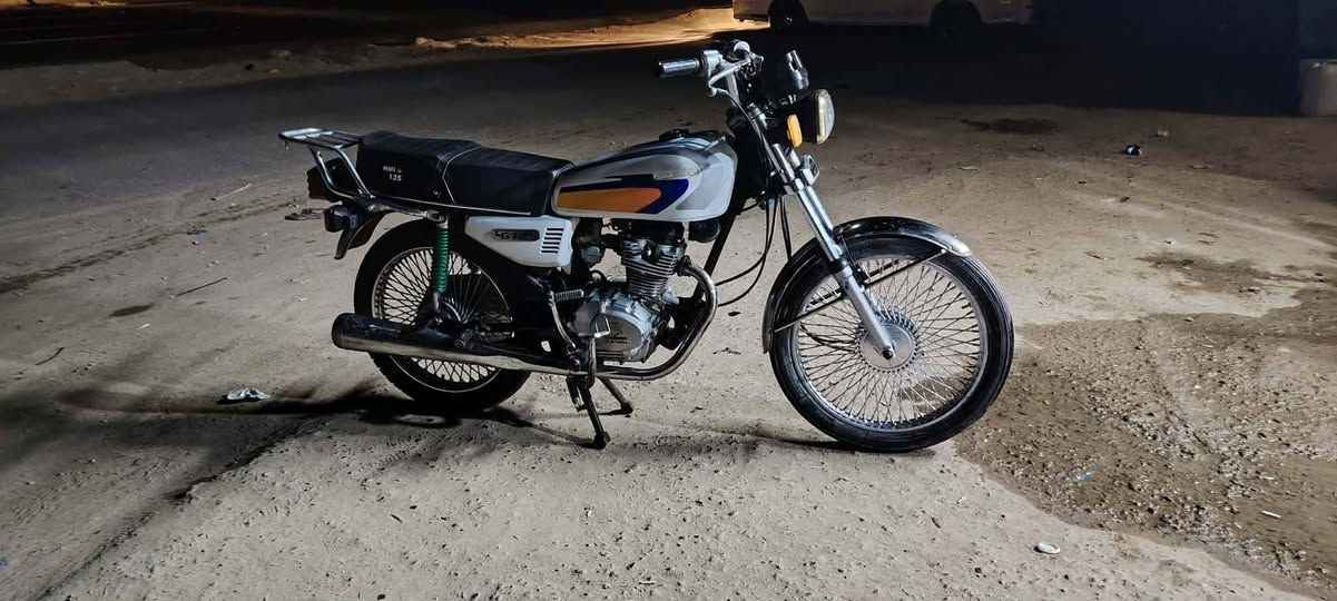 سلام عليكم دراجه البيع اوراق أصولي مديل 18تعمير 25 ماعده المكينه وراق كامله بس ورقه الوكيل مابيها اكاتبك مكاتبه شارع السعر 450وبيها مجال حك الجيه مكاني نجف على طريق نجف كربلاء عمود 260 متواجد ماسنجر واتساب انتصال رقم الهاتف ***********
