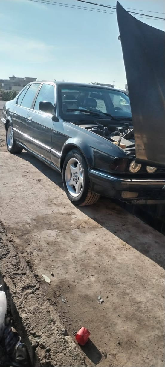 حياكم الله
بي ام 735 رقم ديالى ولعنوان ديالى 
الون اسود الموديل 91
محرك مفتوح ومكفول كير كهربايات حدادية جديد
جام كهربائي كشنات كهربائي 
ترايك للبصرة سعر 60وبيهة مجال 
رقم صاحب السيارة ***********
مكلف بنشر
ا
