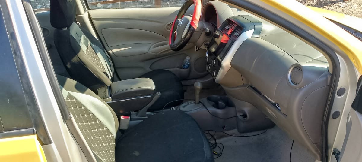 سلام عليكم سياره سني هندي للبيع كير ومحرك مكفول عدهد طخات بسيطه السياره مامتعوبه وخير من الله
***********
السعر 75 وبيها مجال مكاني بغداد حي الجهاد
