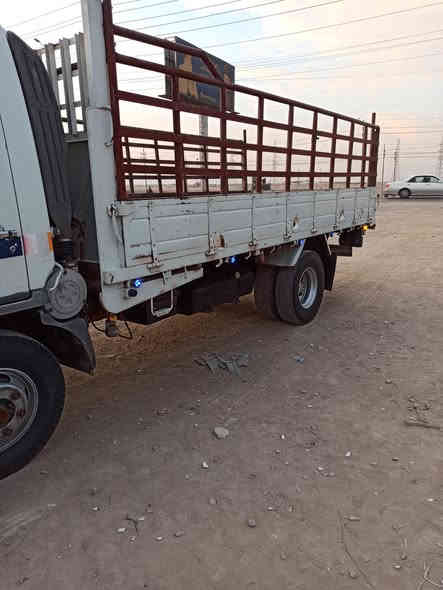 السلام عليكم جميعٱ 
هينو رقم بابل سنويه قبل شهر صادره مكينه 4 اسلندر لا تنقيص ولا تبخير طول البدي 4 و70 مكان السياره البصره قضا، المدينه 
واي استفسار اتصل *********** السعر 120 وبيه مجال
