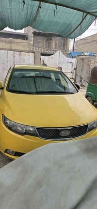 فورتي موديل 2013 رقم بغداد /07733998687 السعر 85