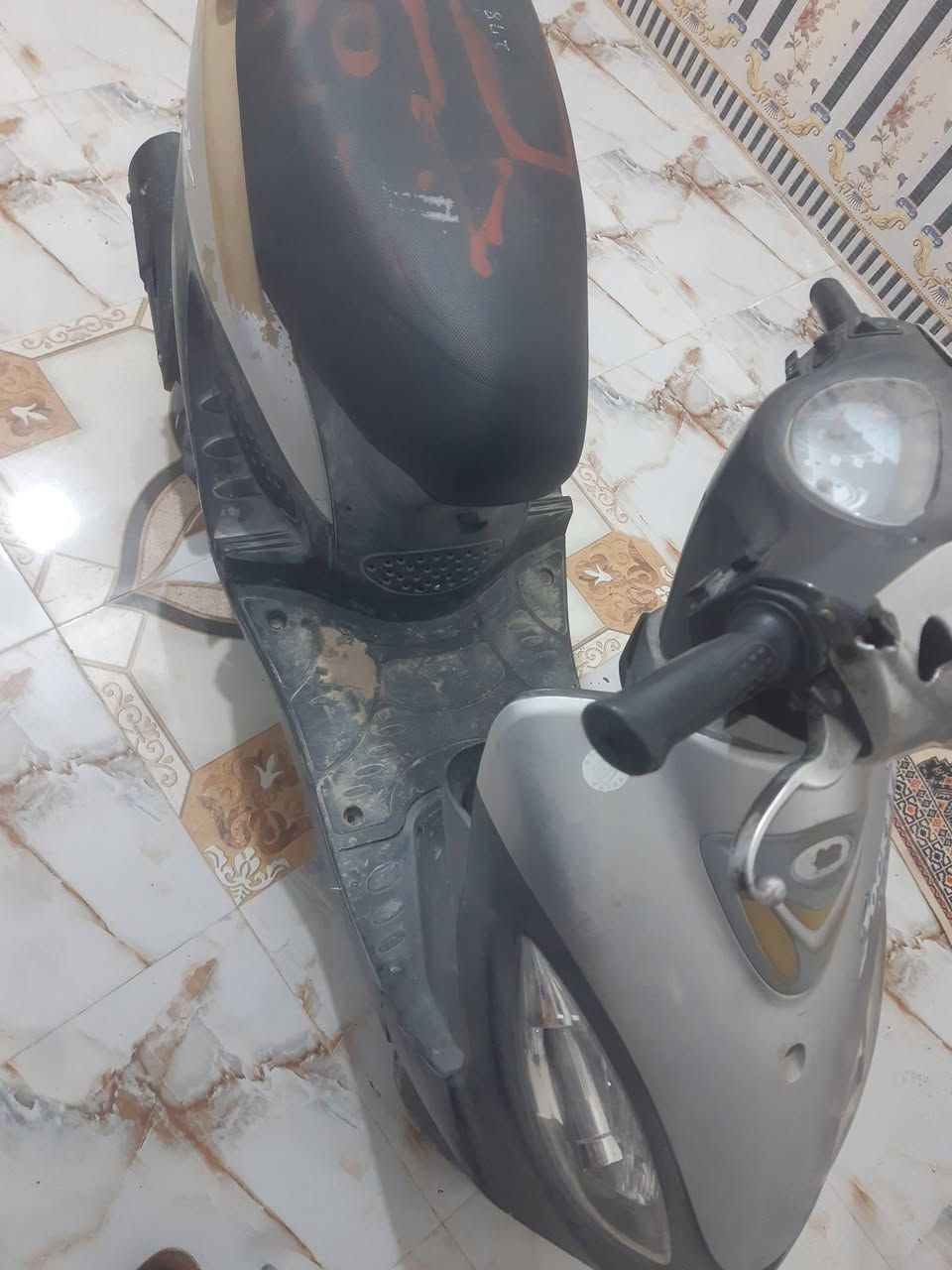 كامكو للبيع V2 محرك 150 صار يومين من مجفتها 
***********
