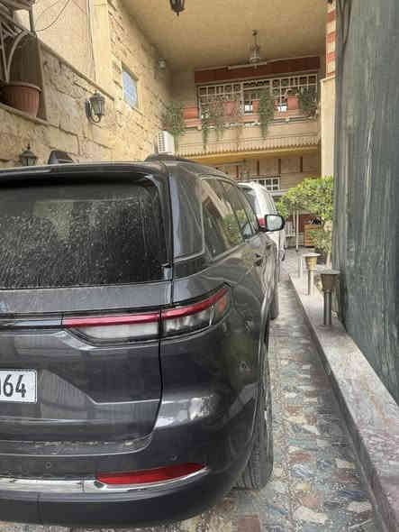 جيب هايبرد 4xe🔵 لمتد 2024
محرك : ٢٠٠٠ تيربو
لون سمنتي 
السيارة ماشيه ١٧ مايل
مرقم بغداد كامله ✅
صرفيات البانزين ممتازه

وارد امريكي 🇺🇸
كلين ، رصعه فقط بلباب الخلفي بسيطه 
السياره مكفوله كفاله عامه من دعاميه لدعاميه
دخول جديد من امريكا
ملاحضه 🔴 ( صبغ بلجاملغ الخلفي شبر جدا بسيط فقط )
السياره ماشيه داخل بغداد فقط 
السيارة كلش محافض عليها

السياره كلش نضيفه 
الداخل اسود 
تسخين مقاعد ،
بنوراما
تسخين ستيرن
كشنات كهرباء
لايت زنون
نقطه عمياء
مودات
كير ماوس
راداد خلفي - امامي
تسخين مرايات من المطر
ويل ١٨ 
كشنات كهرباء
وبيها هواي مواصفات
————————————-
مكاني بغداد / شارع فلسطين / حي المهندسين
رقمي ***********
