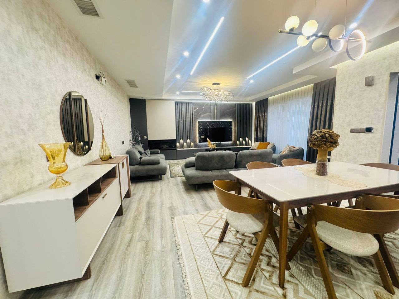 بيت مؤثث اثاث درجة اولى  للبيع في اشتي ستي 1
في #اربيل 

مساحة :- 250 متر طابو صرف  

يتكون من :-

2 غرف نوم | استقبال  | صالة داخلية | مطبخ | مجموعة صحية | كراج و حديقه

- ويسجل بأسم اي شخص يحمل الجنسية

---------------------------------

خانووى ڕاخراو بۆ فرۆشتن لە ئاشتی ستی ١

ڕووبەر :- 250م 

پێکهاتووە لە :-

2 ژووری نوستن | دیوەخان  | چێشتخانە | گەرماو | گەراج و باخچە

***********
***********
**************
في حال لم يتوافق العقار مع رغبتكم او لم يكن بقدر امكانيتكم زوروا موقعنا على تلكرام للتصفح على اكثر عدد من العقارات المتوفرة•https://t.me/mohamedaqarat1
