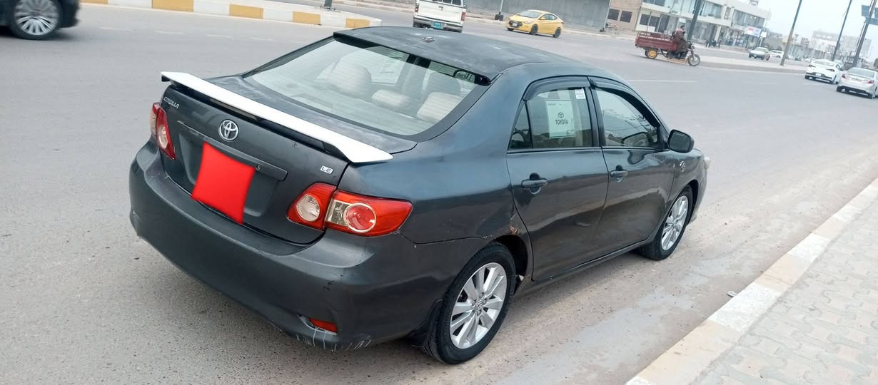 اللبيع او مراوس حسب الغناعه.
كورلا كندي موديل 2009 رقم الانبار نكليزي.  سياره مصبوغه حزام حداديه جديده تخم تاير تبريد بيانو بصمه تشغيل بصمت بوب. بصمت جنطه  سياره ضررها جاملق مامي سياره البيع. *********** العنوان الفلوجه السعر 92
