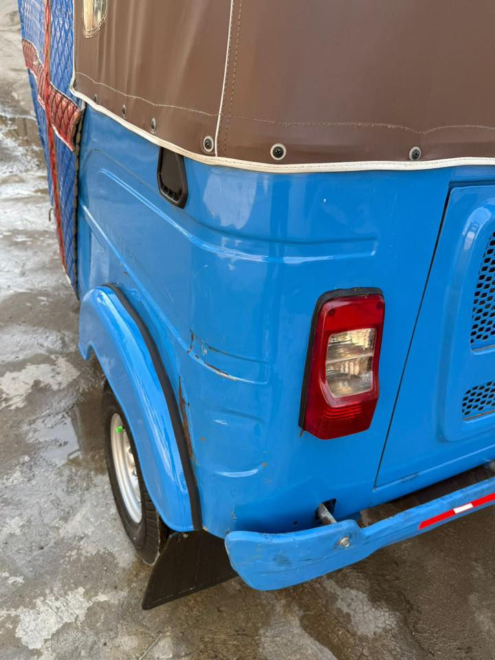 تكتك 22شهر 11 مضلع كير مكينه كهربائيات كفاله بسمي تحويل مباشر  الكشر مكفول عدا طخه واضحه بصف التظليع وره الجاملغ  الباقي كفاله مكان بغداد الشعب. ***********
نظيفه بمعنى الكلمه شراي اتصل ع الرقم
