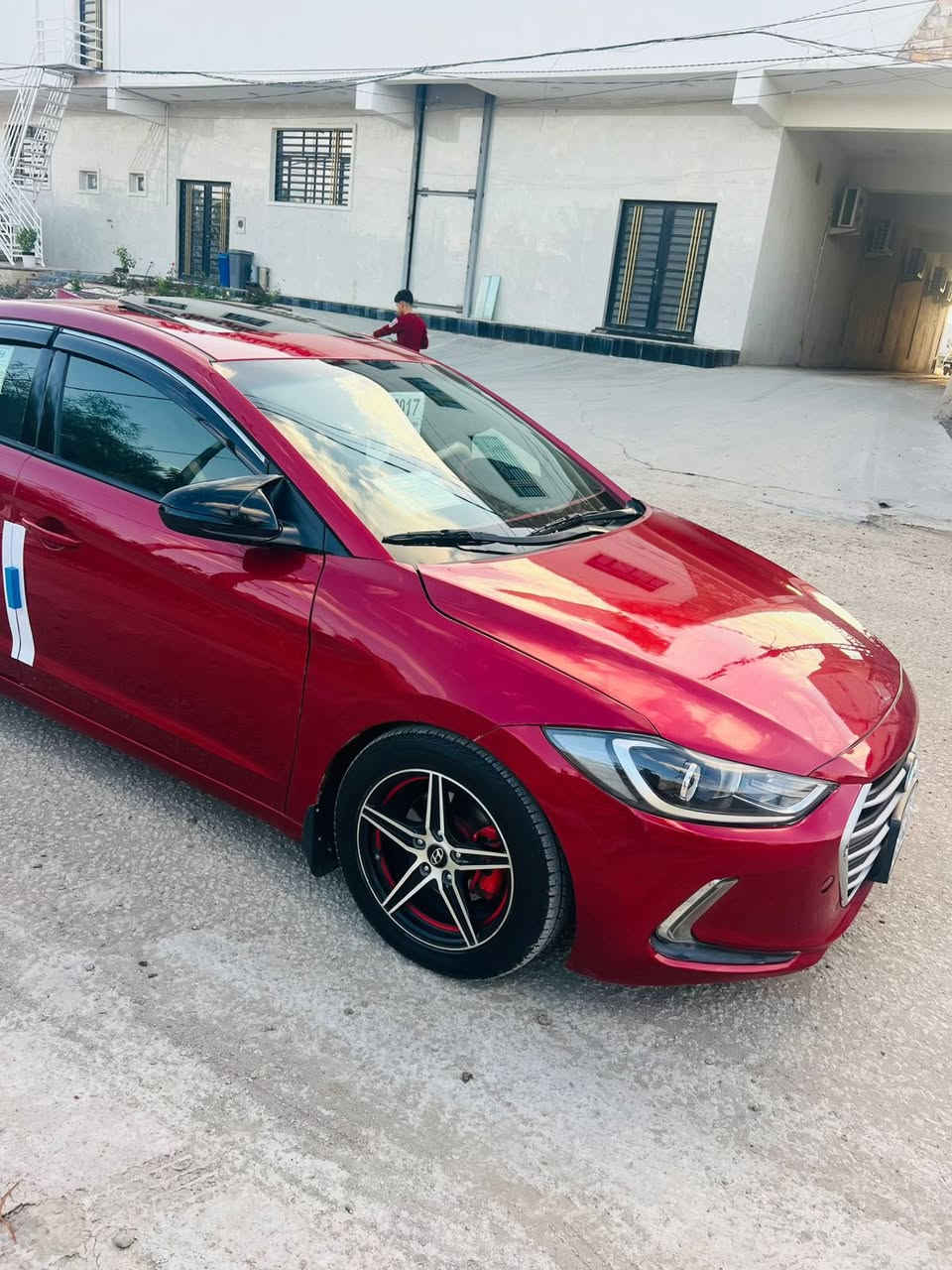 السلام عليكم بيع بسعر مناسب
هونداي النترا 2017 رقم اربيل الدولي هزه وفحص جديد سنويه لل2030 السياره جاهزه كير مكينه حدادية تبريد تخم تاير جديد ويل كب رياضي السياره فول مواصفات 1/1 فتحه بصمه رادارات نظام ايكو نظام سبورت رياضي السياره خير من الله جاهزه حادثها موجود بالمنشور السعر 117 ورقه وبيها مجال للشراي حك الجيه مكاني بابل رقمي ***********
