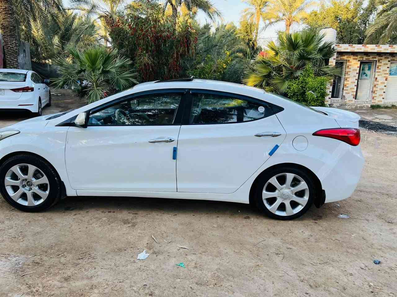 السلام عليكم النترا ٢٠١٢ للبيع فول واحد على واحد عدا البصمه كشن كهربائي تبريد بيانو كفاله عدا قطعتين تبديل فقط جاملغ وبنيد بدون اي دواخل اربيل باسم كردي تحويل او وكاله جاهزه مال جناي السياره السعر١١٠ وبيه مجال للاستفسار الاتصال على الرقم ***********
