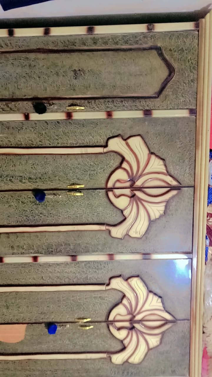 غرفه لبيع نجاره صبغه الوان بيه تصليح بس سجج مال مجرات ونضيفه شراي مراسله اوتصال بل رقم ***********(***********مكان سماوه
