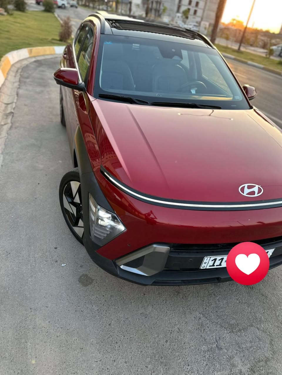 مكلف بل نشر 
للبيع كونا  هاتريك ٢٠٢٤ 1/1

  فول مواصفات مرقم بغداد 
٠كامرات محيطيه ٥ كامرات
٠ تشغيل عن بعد + تقديم وترجيع عن بعد عن طريق البصمة ٠
٠ محرك ٤ سلندر ١٦٠٠ تيربو
٠ بانوراما (سلايت روف)
٠ حساسات6 امامي و6خلفي + رادارات امامية وخلفية وجانبية وتنبية عند فتح الابواب + هزاز ستيرن لتنبية وجود اجسام قريبة من السيارة
٠ لد امامي + لد خلفي 
+ كشنات جلد + تدفئة وتبريد بالكشنات
شفتات ستيرن +هيتر ستيرن + ستيرن هزاز 
٠ سستم صوت متكامل من Bosse
٠ شاشة كبيرة متصله  تدعم نظام كار بلي 
٠ انارة داخلية م حطية 
٠ كاميرات عدد (٥) محيطية 
٠ ثلاث انضمه للقيادة  SPORT + ECO+SNOW 
٠ جنطة كهرباء + شفط
٠ نظام صعود ونزول المنحدرات
٠ تحديد مسار + قيادة آلية + نظام التوقف الذاتي
٠ اوتو هولد
٠ كير تعليك ماوس 
ماشيه ٢٠ الف 
سياره جديده مابيها اي نقص 
مكانها اليرموك باسمي تحويل مباشر 
صور الحادث مرفقة في المنشور 
ملاحضه السياره بيه بنيد صبغ فقط
السعر195. رقمي ***********
