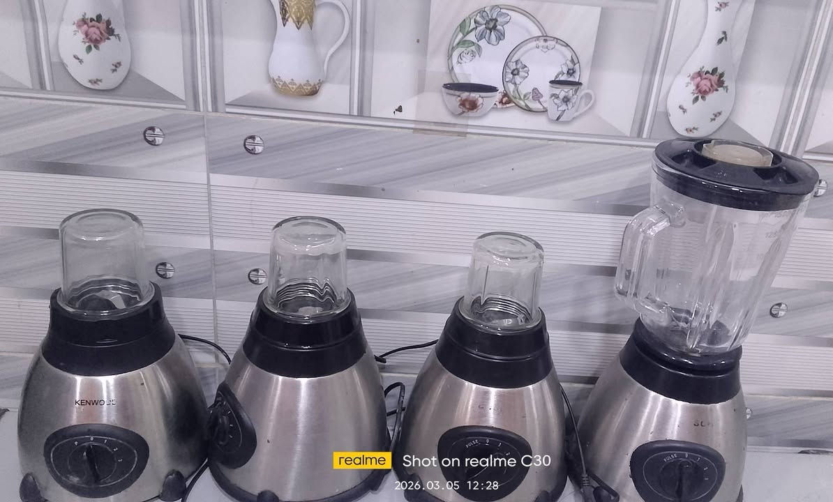 خلاط BOMANN زجاج
النوعية الجيدة مستعمل الاصلي عدد اربعه وطاحونات ثلاثه مع دولكه سعرهن 40. الالف. العنوان كربلاء الحر. اي استفسار مراسلة الصفحه


**إذا كنت صاحب هذا الإعلان وتريد حذفه لأي سبب، رجاءا أرسل رسالة إلى الدعم الفني**