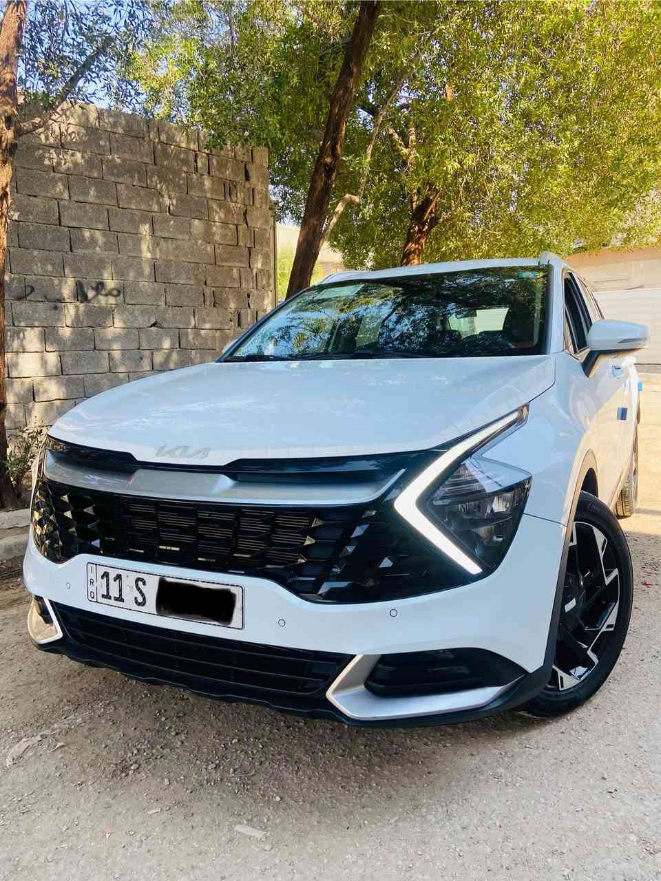 السلام عليكم
سياره للبيع كيا سبورتج موديل 2023 السياره خليجيه مكفوله كفاله عامه من الضربه والصبغ  
السياره رقم بغداد الدولي الجديد … ثاني يوم تحويل 
السياره ماشيه 23 الف بحاله الوكاله
المواصفات : 
 السياره بصمة
دخول ذكي 
ويل 19
 سايد بريك دكمه 
شاشه متصله 
حساسات اماميه خلفيه 
كامره دواره 
تحكم استيرن جهتين 
تبريد قطعتين 
مري شفط 
اشاره بالمري 
شاحن واير لس 
مود درايف 
اوتو هولد 
مانع منحدرات 
مانع تزلج 
مكاني بغداد  ***********
