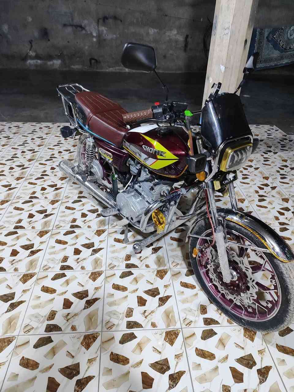 السلام عليكم دراجة سولنك 25 للبيع وترهم مراوس حسب القناعة بي ورقة وحدة بدون كمرك السعر 800 مكاني القائم حصيبة ***********
