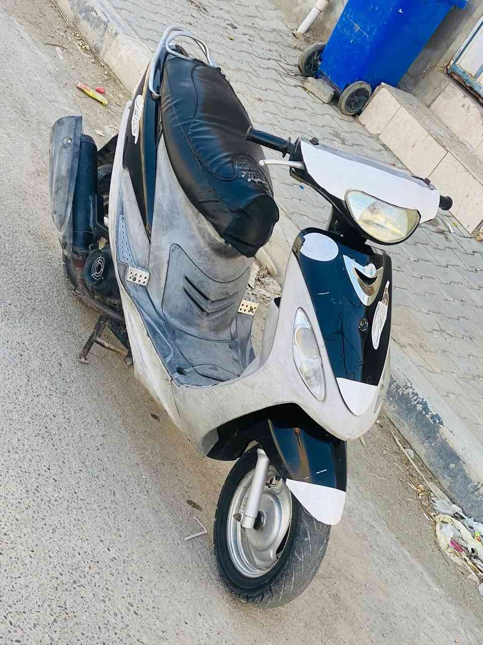سلام عليكم ورحمة الله وبركاته ماكس قجمه للبيع مفتوحه اول فتحه الها بس لباقي كله بلاد كفرات سلف كابريته كلها بعدهي بلاديه كهربياياتها كلها شغاله نكره سلف مكينه ناعمه دبلات شغاله ***********قضاء المدينه

