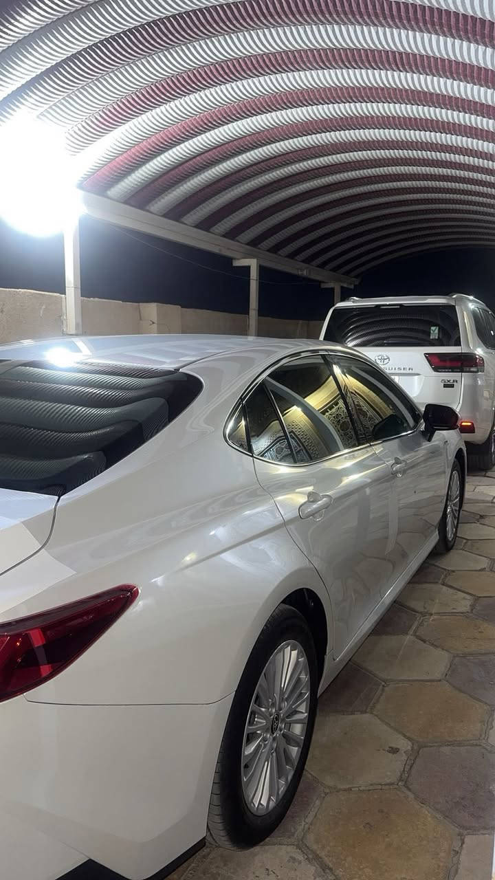 سلام عليكم 
للبيع كامري مديل 2025
وارد عبدالطيف جميل 
مكفوله كفاله عامه  
ماشيه 23الف 
مغلف بچم نانو اصلي 
رقم بغداد 
سياره فتحه 
حساس امامي خلفي 
برده خلفيه 
السعر 265 وبيه مجال 
الاستفسار ***********￼
مكاني بصره
