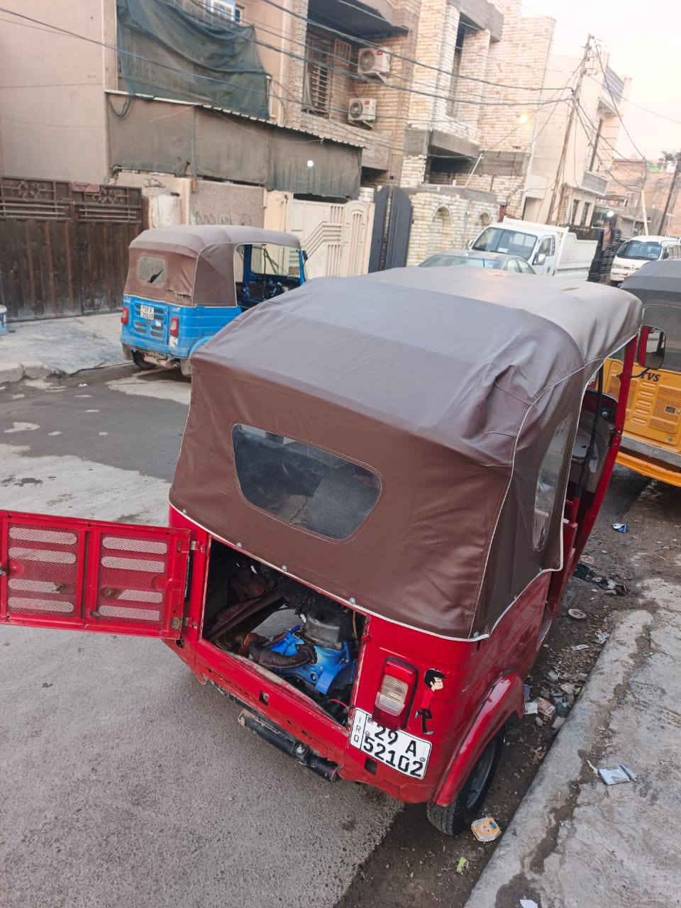 تكتك للبيع موديل 18 معمرة أصولي 
***********
المكان الدورة 
السعر 5500 وبيها مجال بسيط
