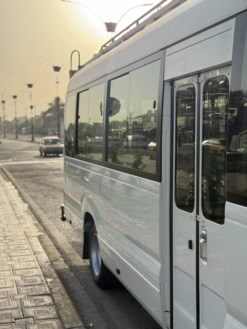 السلام عليكم 
كوستر موديل 2018 بأسمي تحويل مباشر 

١-مسجله خط وبحث

٢-كير مكينه اكسن كفاله 

٣-تخم تاير قبل شهر جديد 

٤-صدر امامي خلفي جديد 

٥-سيباية ودروعه امامي خلفي 

كامله على آخر حباية 

بيه صبغ مال كويت ذيلين شباك التبريد ولذيل ولاخير فقط

السعر ٤٦٥ وبيه مجال بسيط جداً استفسار ***********
